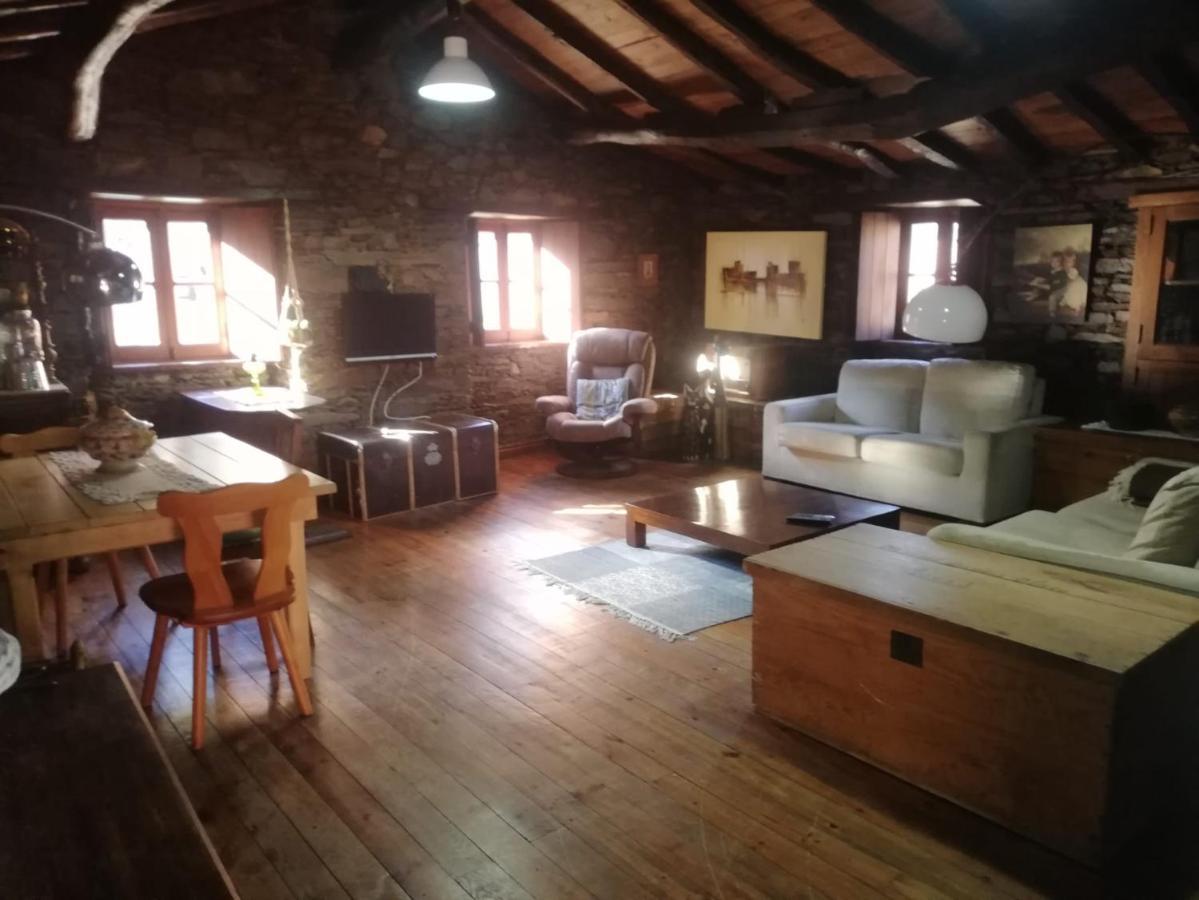 Casa Tias * Lousa (Central Portugal)